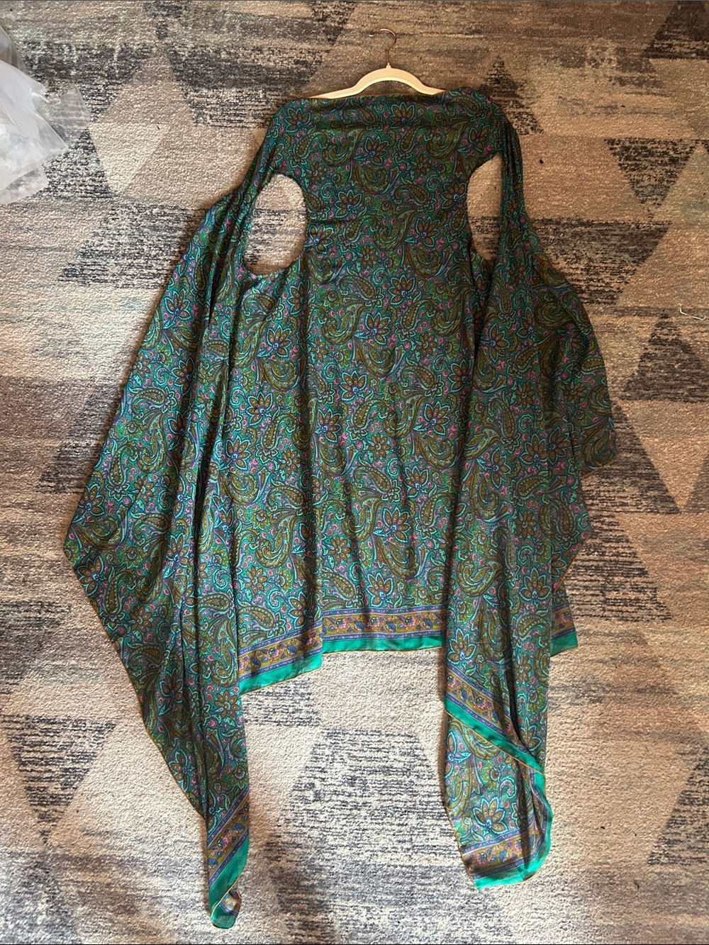 Green Paisley Wide-Leg Wrap Jumpsuit - Picture 3 of 3
